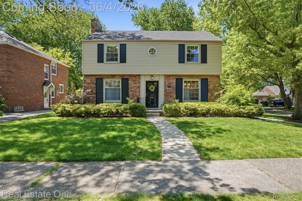 448 Allard Avenue Grosse Pointe Farms City MI 48236