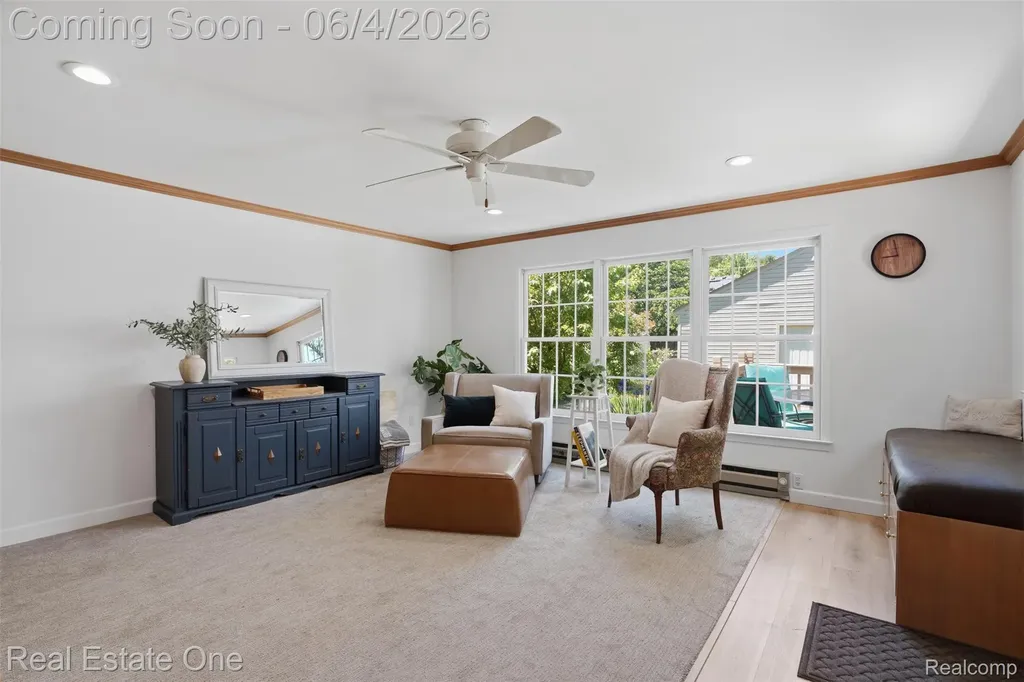 448 Allard Avenue Grosse Pointe Farms City MI 48236