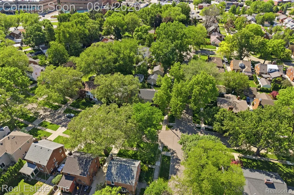 448 Allard Avenue Grosse Pointe Farms City MI 48236