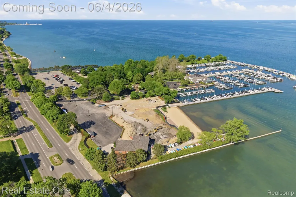 448 Allard Avenue Grosse Pointe Farms City MI 48236