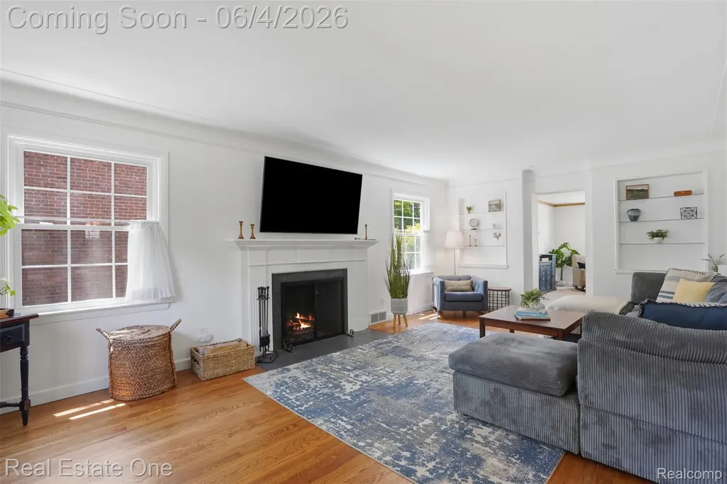 448 Allard Avenue Grosse Pointe Farms City MI 48236