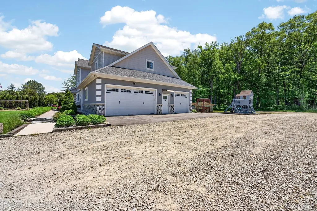 26987 Crawford Road Brownstown Charter Township MI 48174