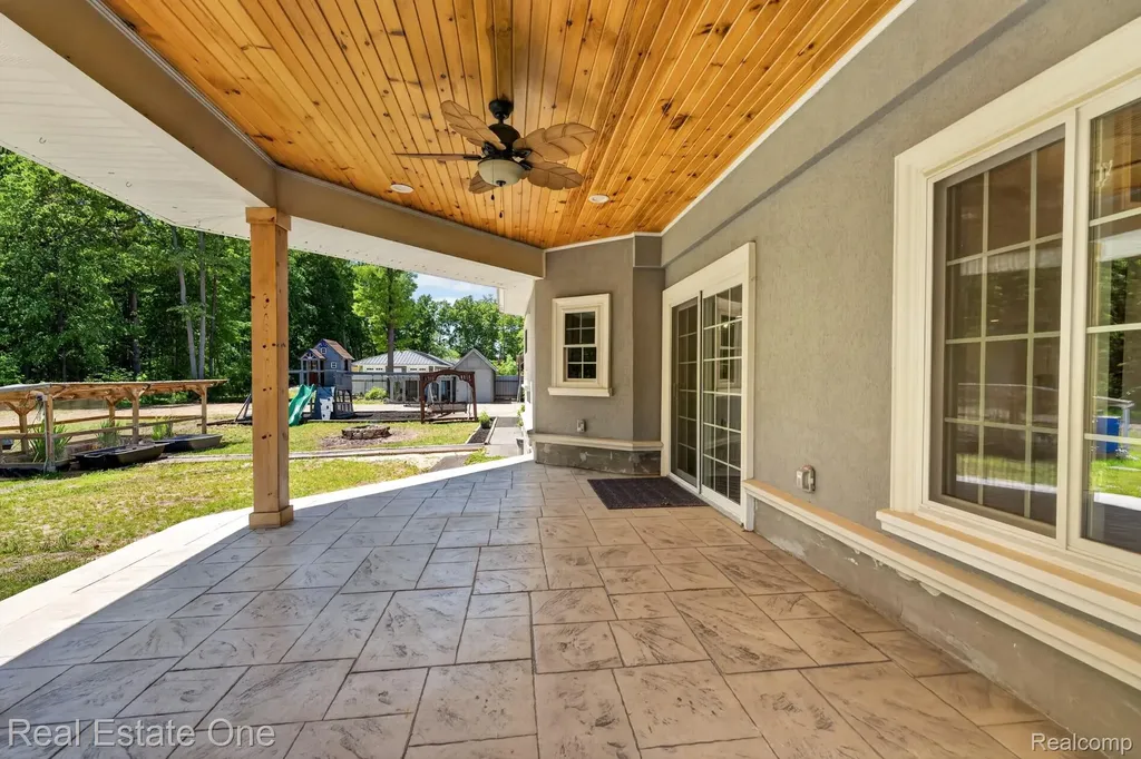 26987 Crawford Road Brownstown Charter Township MI 48174