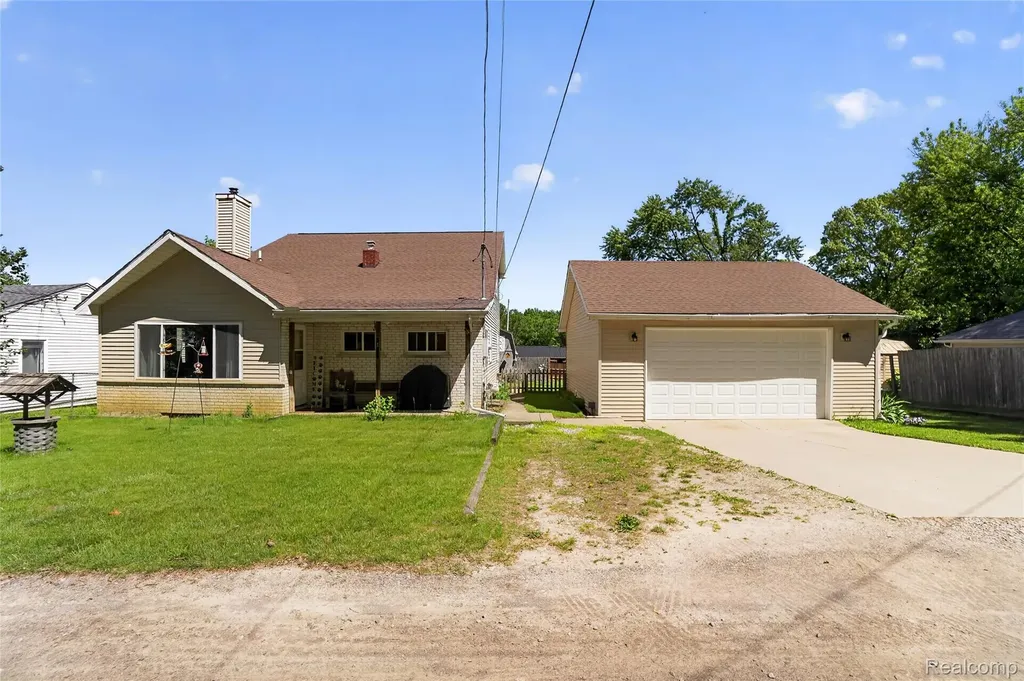 7166 Alpine Drive Argentine Township MI 48451