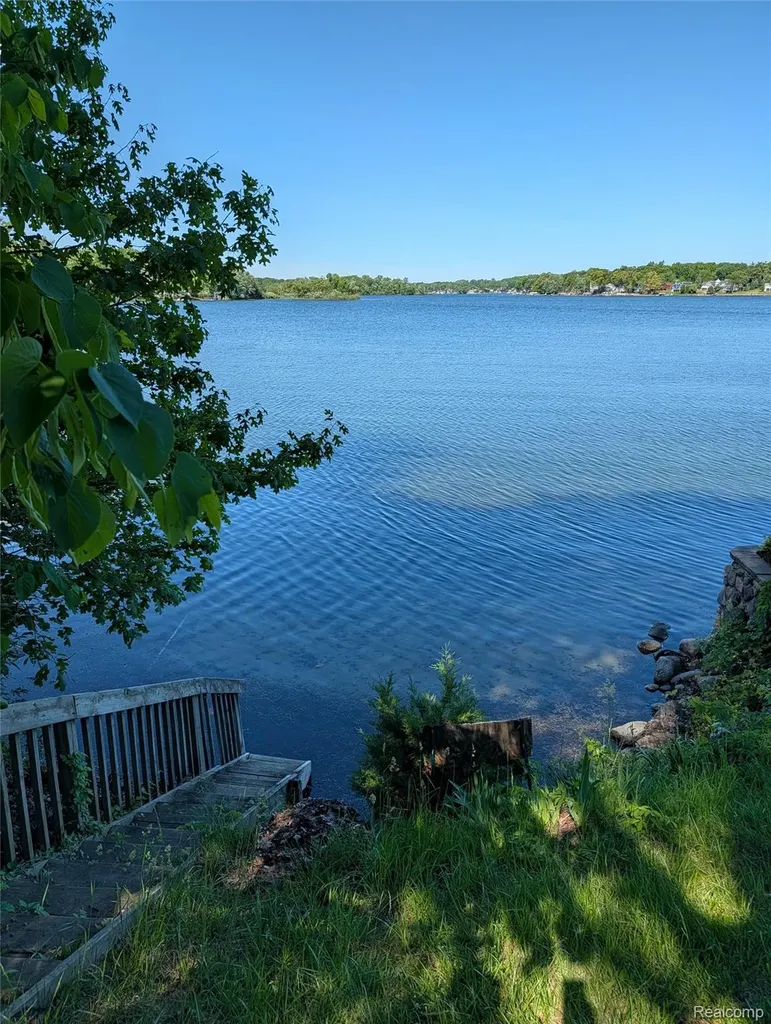 7166 Alpine Drive Argentine Township MI 48451