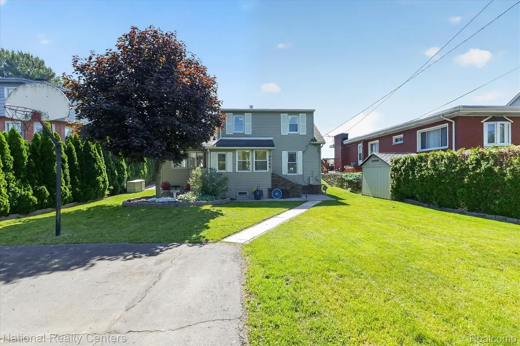 3946 Lakeshore Drive Frenchtown Township MI 48166