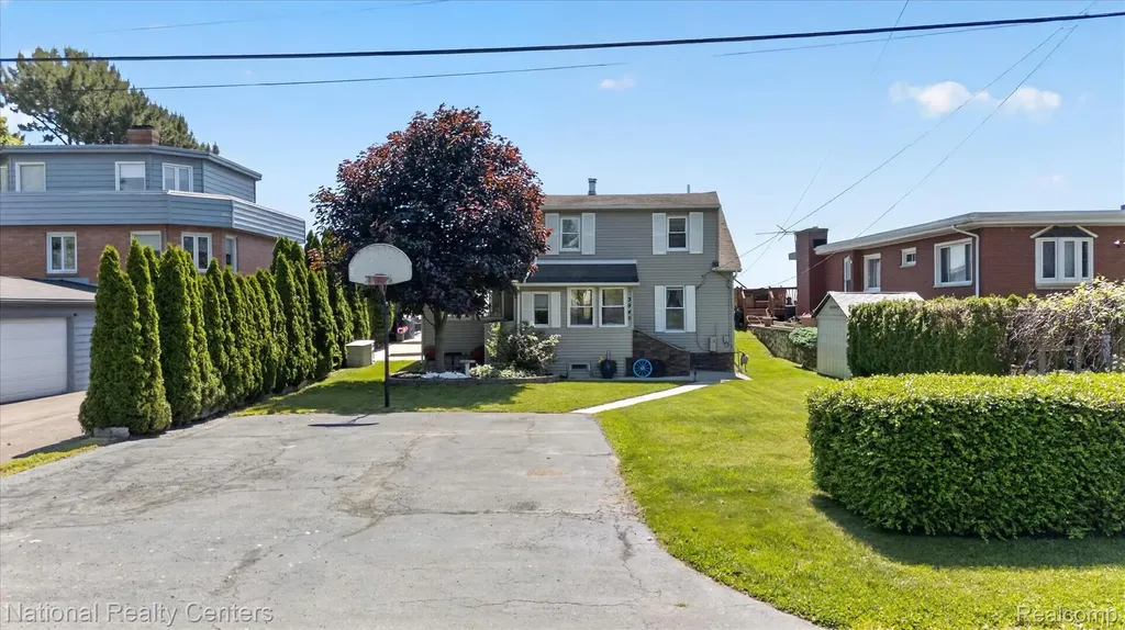 3946 Lakeshore Drive Frenchtown Township MI 48166