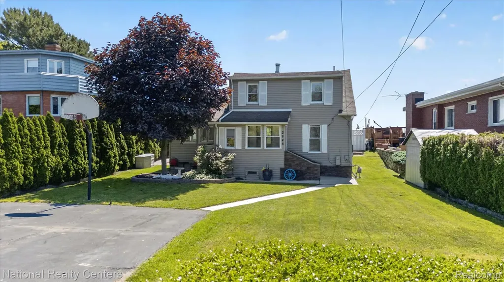 3946 Lakeshore Drive Frenchtown Township MI 48166