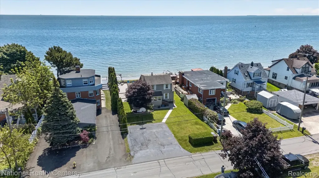 3946 Lakeshore Drive Frenchtown Township MI 48166