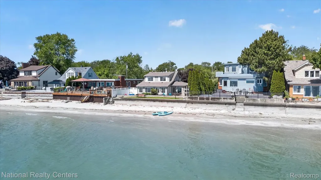 3946 Lakeshore Drive Frenchtown Township MI 48166
