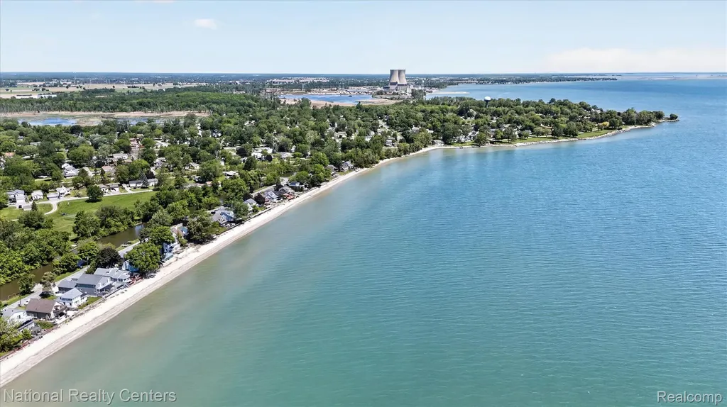 3946 Lakeshore Drive Frenchtown Township MI 48166