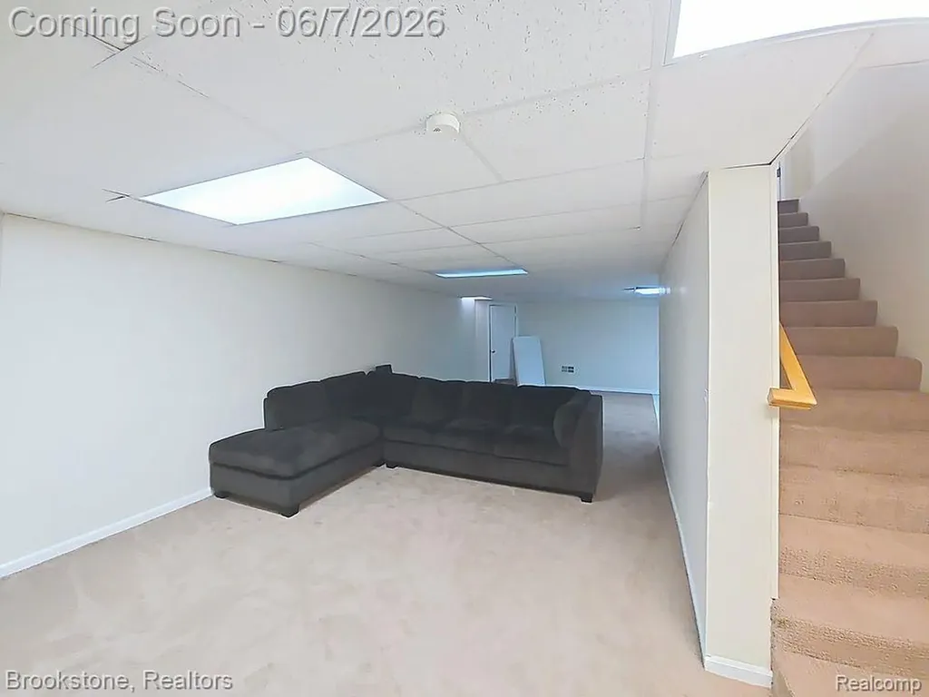 5918 N Evangeline Street Dearborn Heights City MI 48127