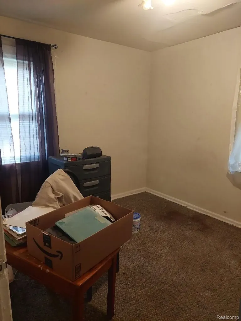 8666 Patton Street Detroit City MI 48228