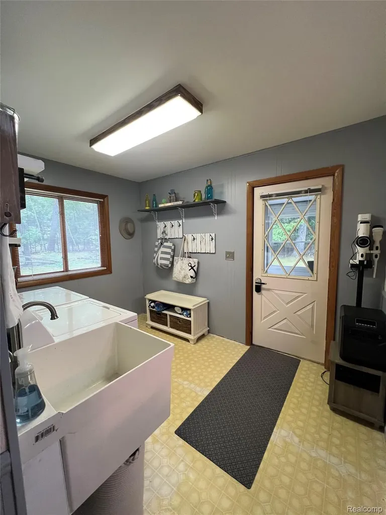 9058 W Chippewa Trail Benona Township MI 49455