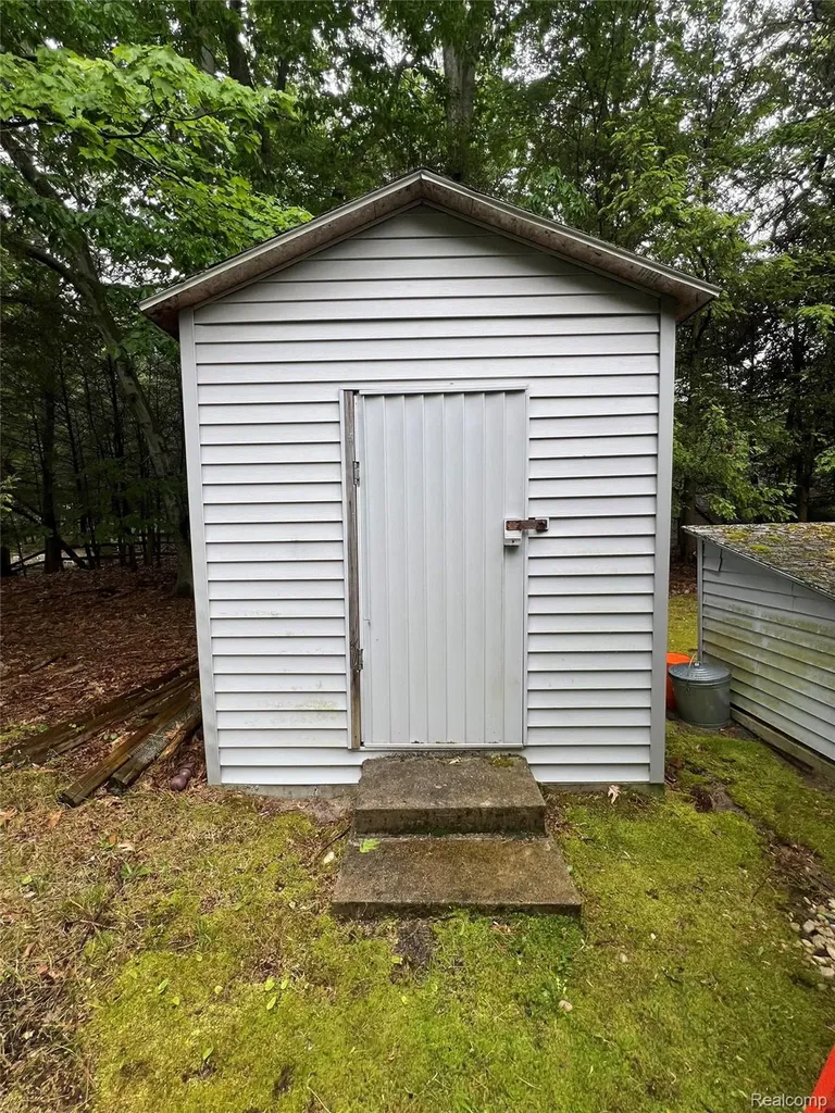 9058 W Chippewa Trail Benona Township MI 49455