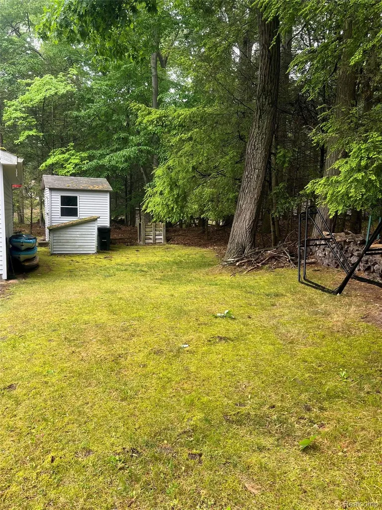 9058 W Chippewa Trail Benona Township MI 49455