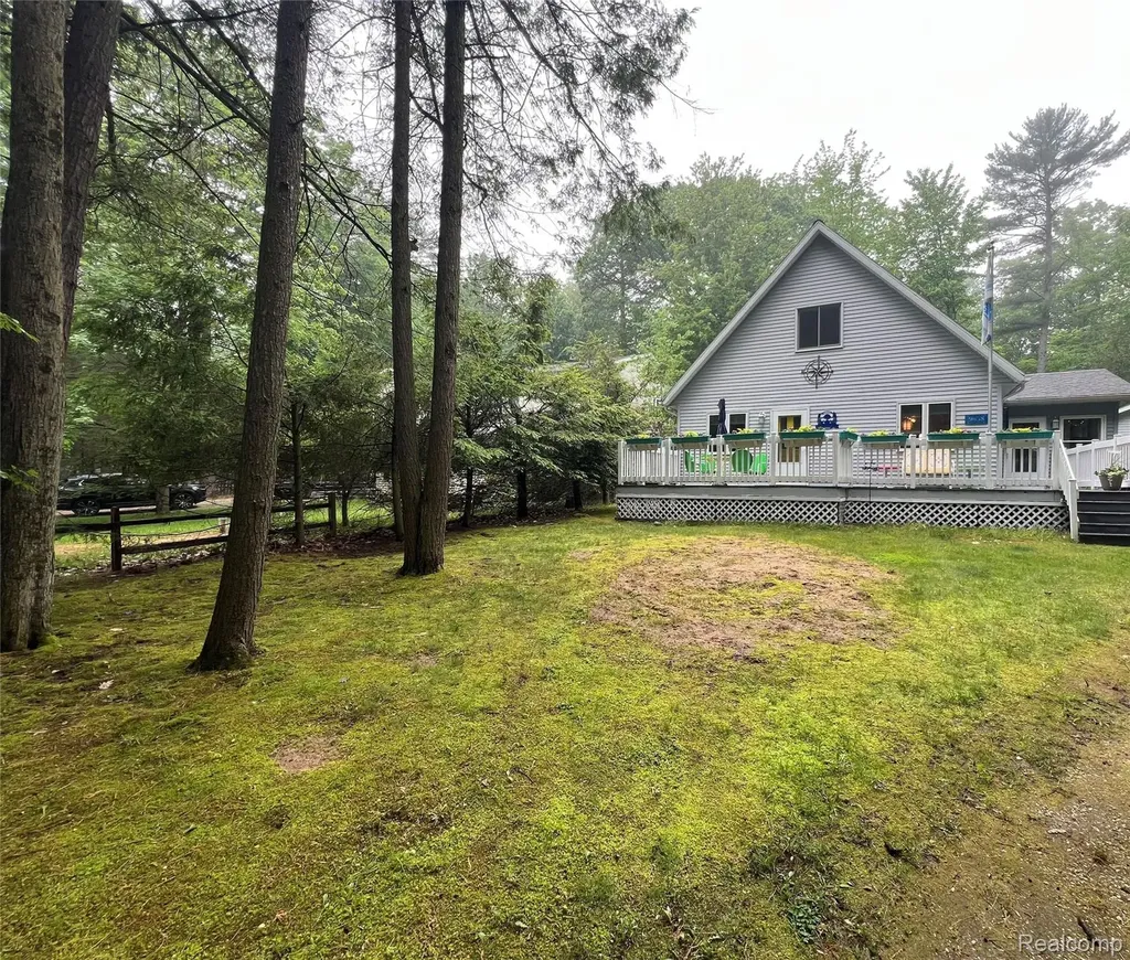 9058 W Chippewa Trail Benona Township MI 49455