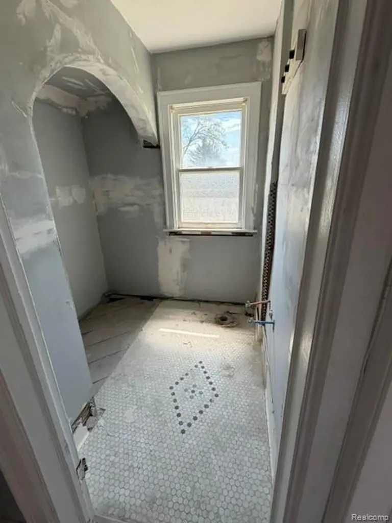 12811 Mansfield Street Detroit City MI 48227