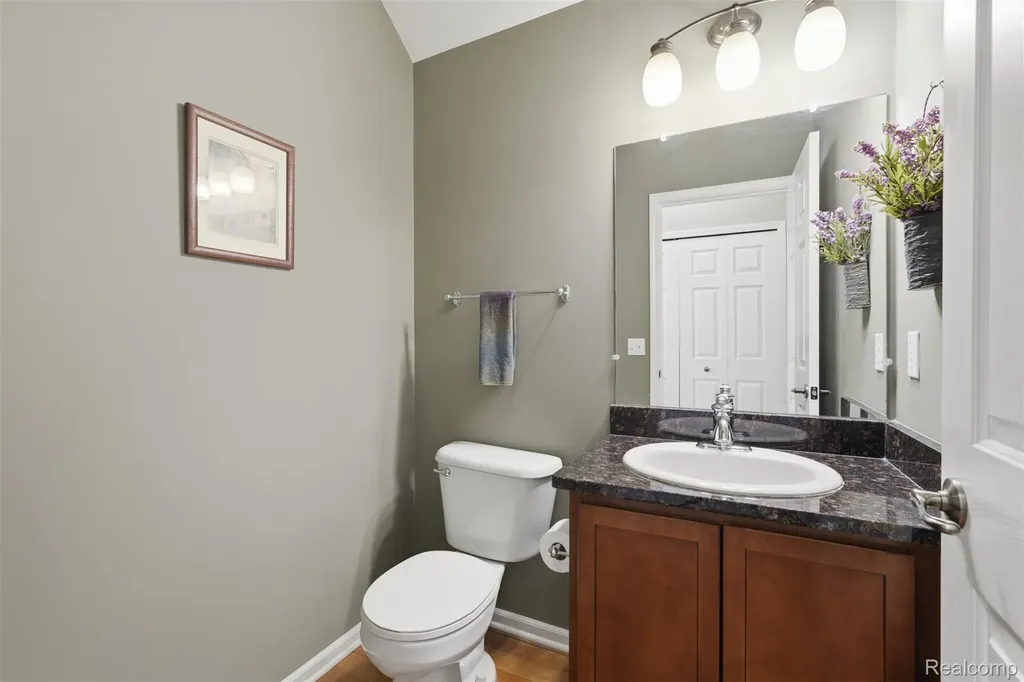 3133 Johanna Ware W Wixom City MI 48393