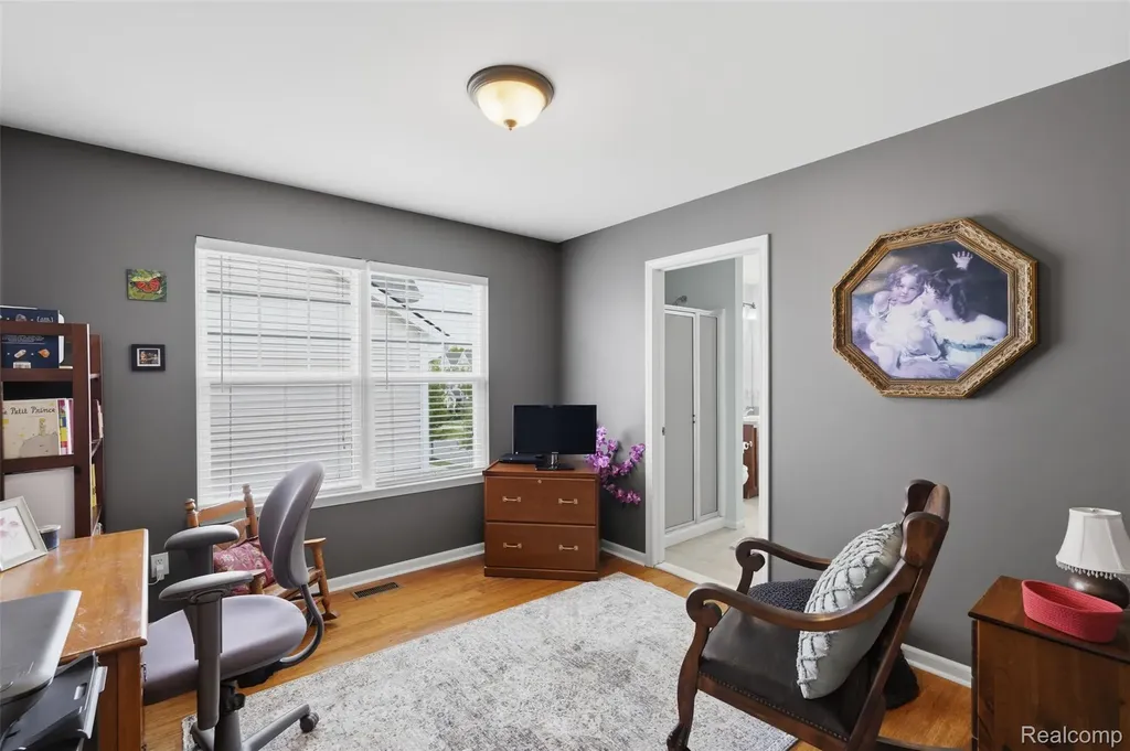 3133 Johanna Ware W Wixom City MI 48393