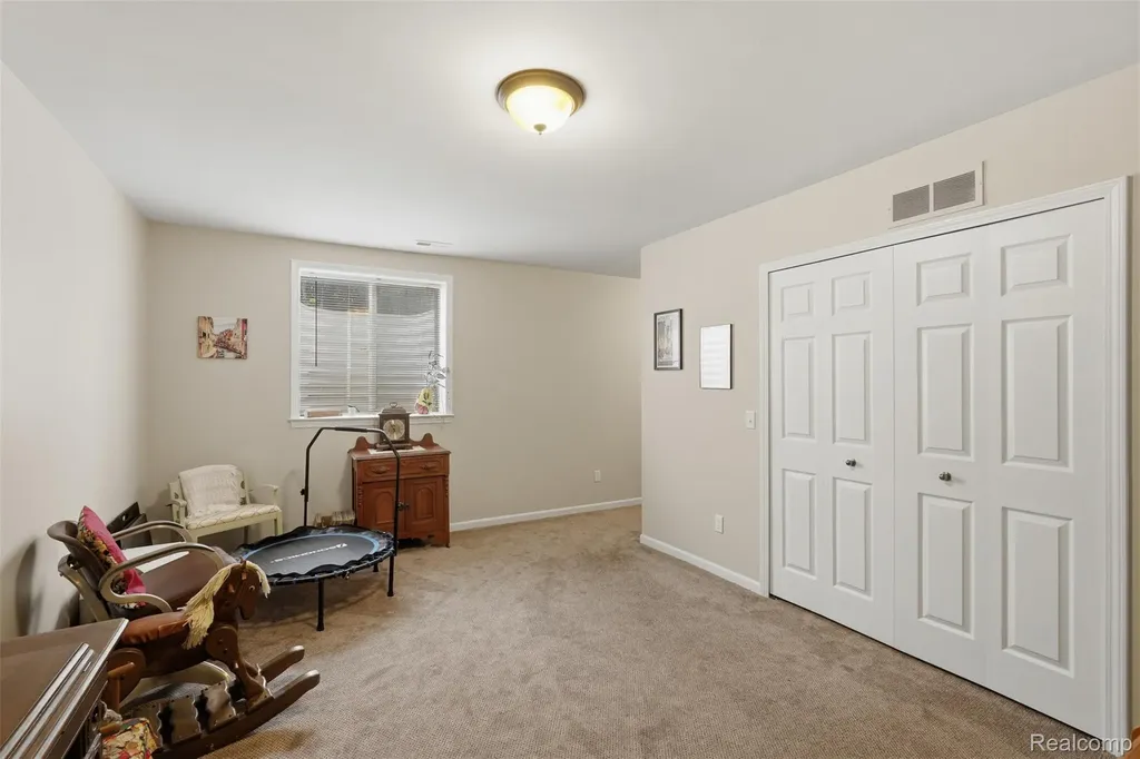 3133 Johanna Ware W Wixom City MI 48393