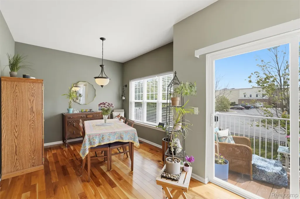 3133 Johanna Ware W Wixom City MI 48393