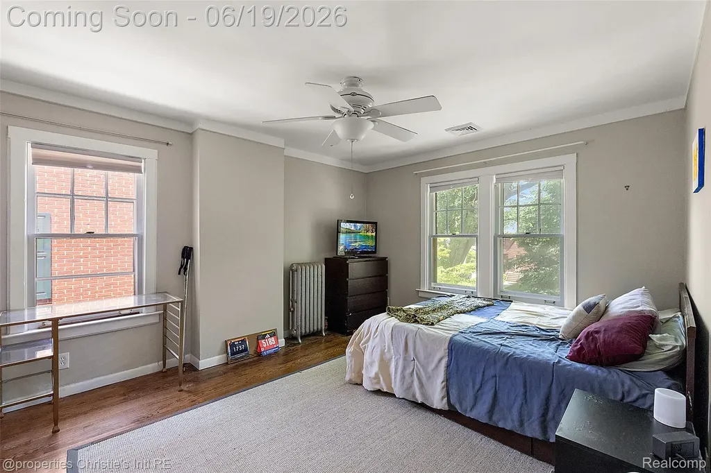 1251 Bishop Road Grosse Pointe Park City MI 48230