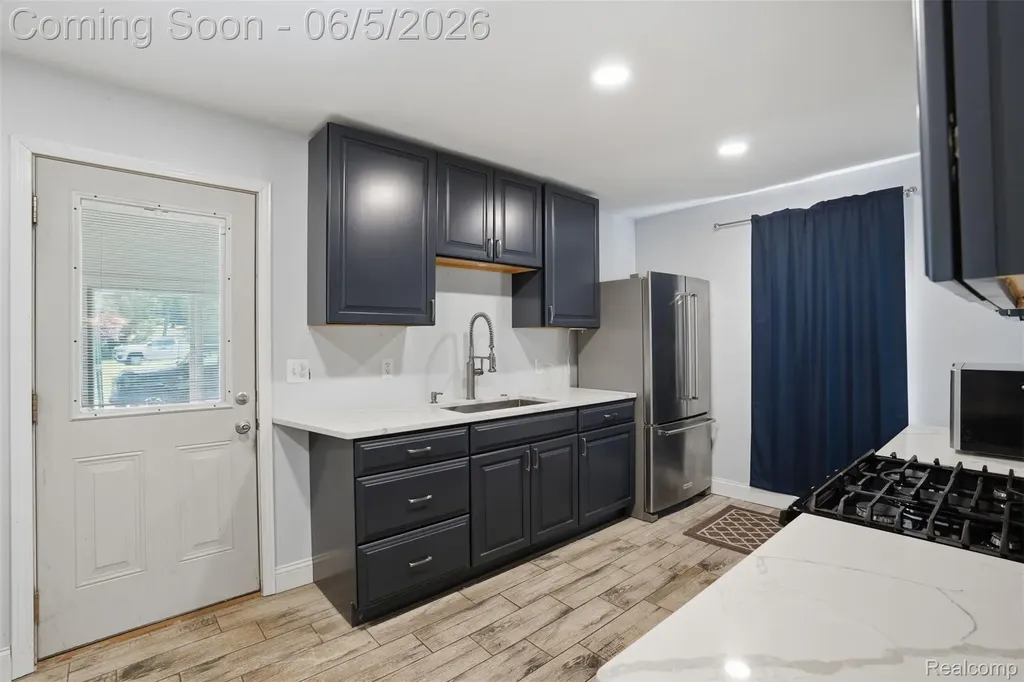 7085 Colony Drive West Bloomfield Charter Township MI 48323