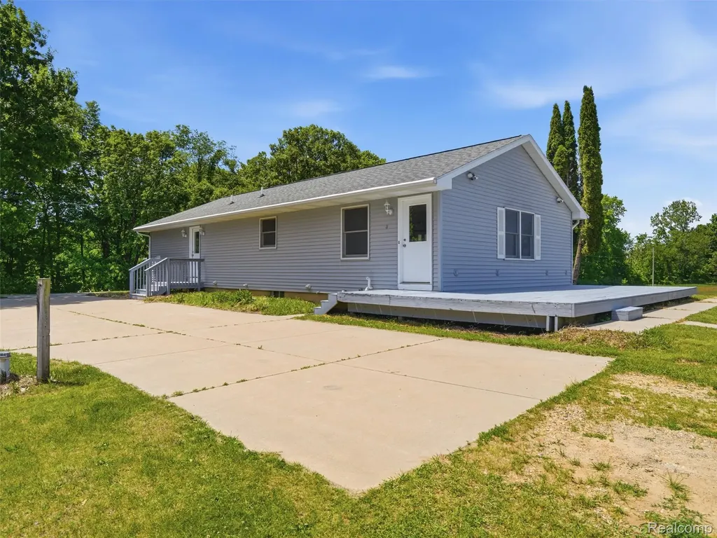 12121 Ladd Road Norvell Township MI 49230