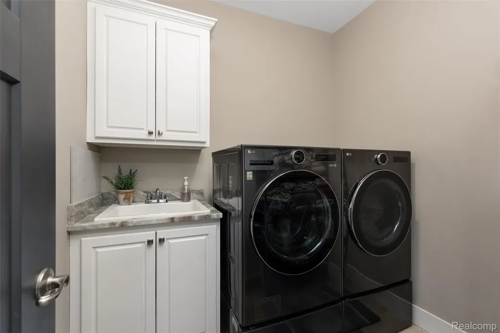 21924 E Majestic Drive Macomb Township MI 48044