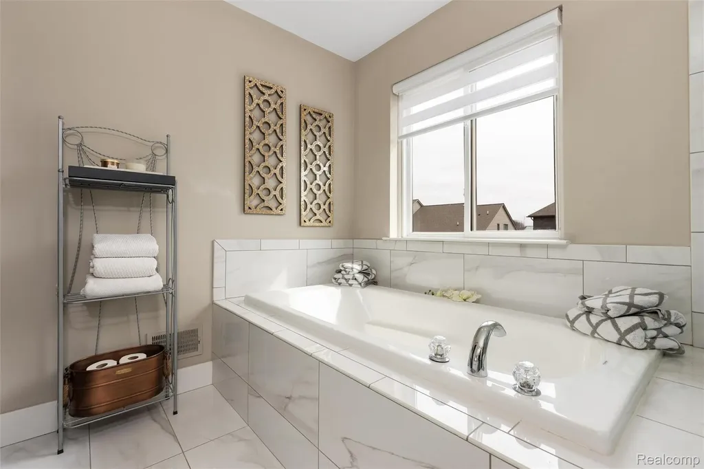 21924 E Majestic Drive Macomb Township MI 48044