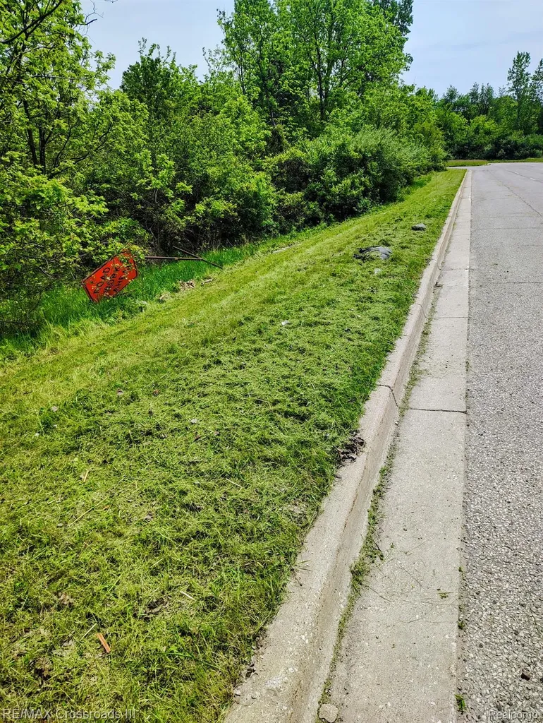755 S Hewitt Road Ypsilanti Charter Township MI 48197