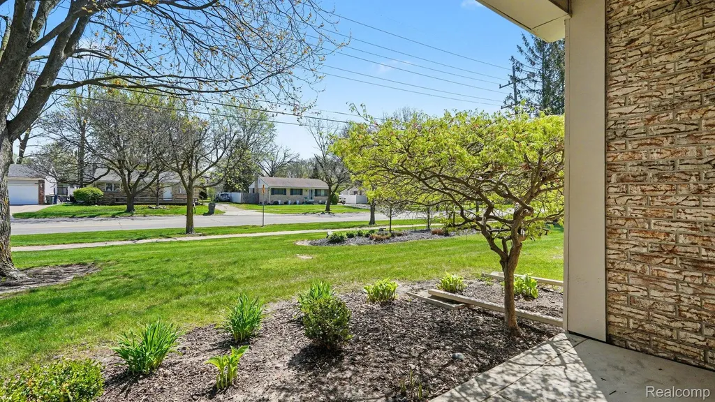 44453 Savery Drive Canton Charter Township MI 48187