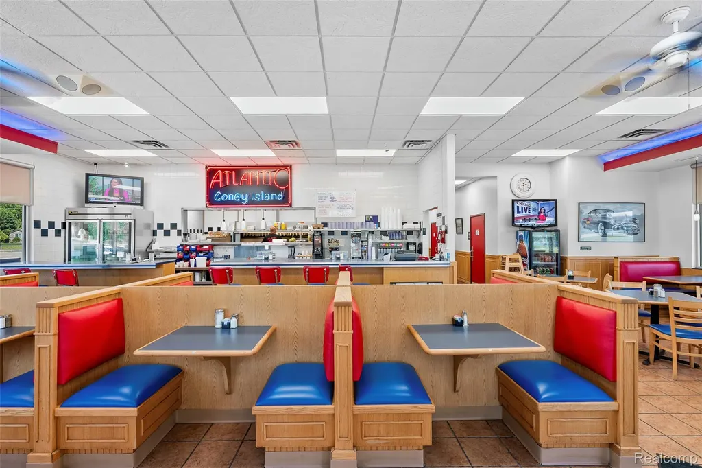 42922 Van Dyke Avenue Sterling Heights City MI 48314