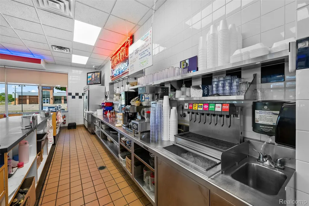 42922 Van Dyke Avenue Sterling Heights City MI 48314