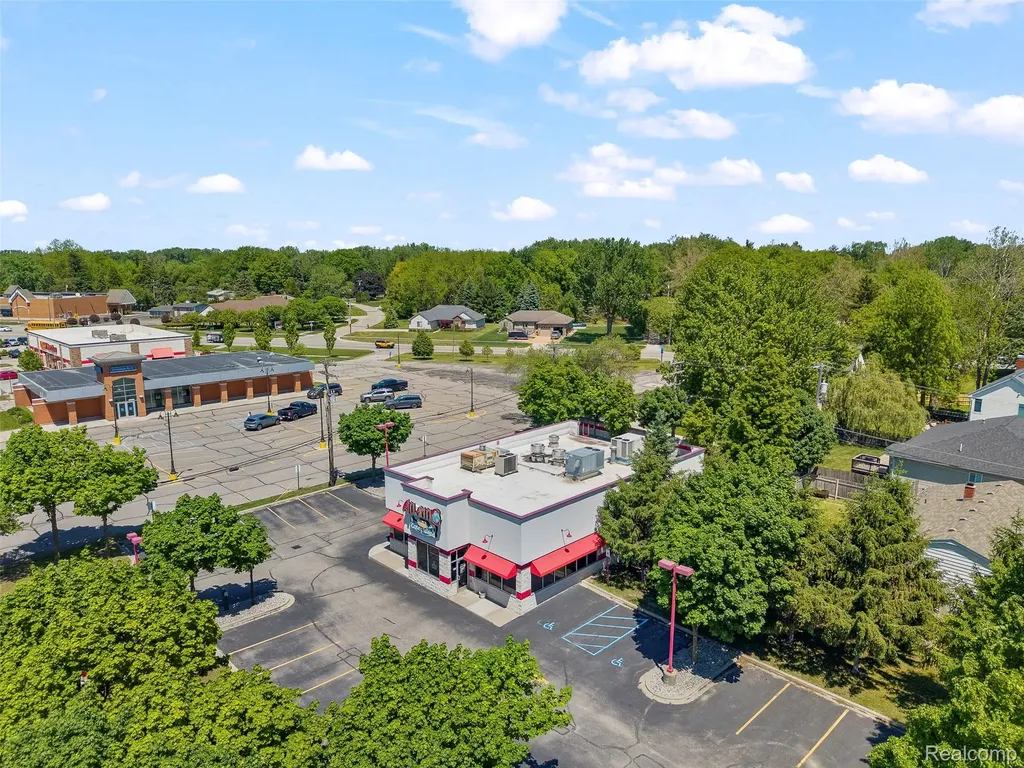 42922 Van Dyke Avenue Sterling Heights City MI 48314