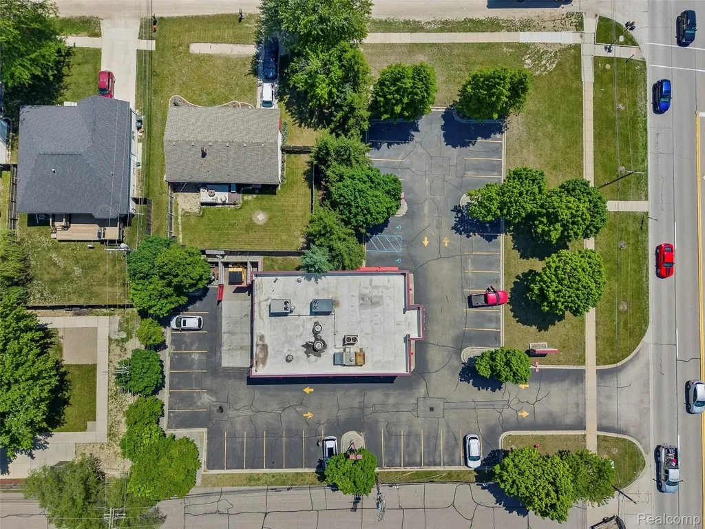 42922 Van Dyke Avenue Sterling Heights City MI 48314