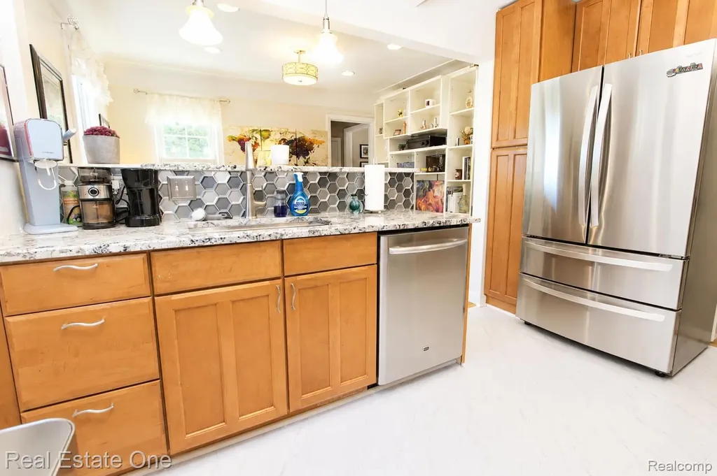 22108 Military Street Dearborn City MI 48124
