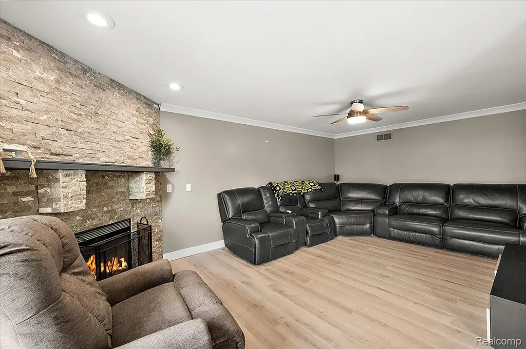 48037 Lafayette Drive Macomb Township MI 48044