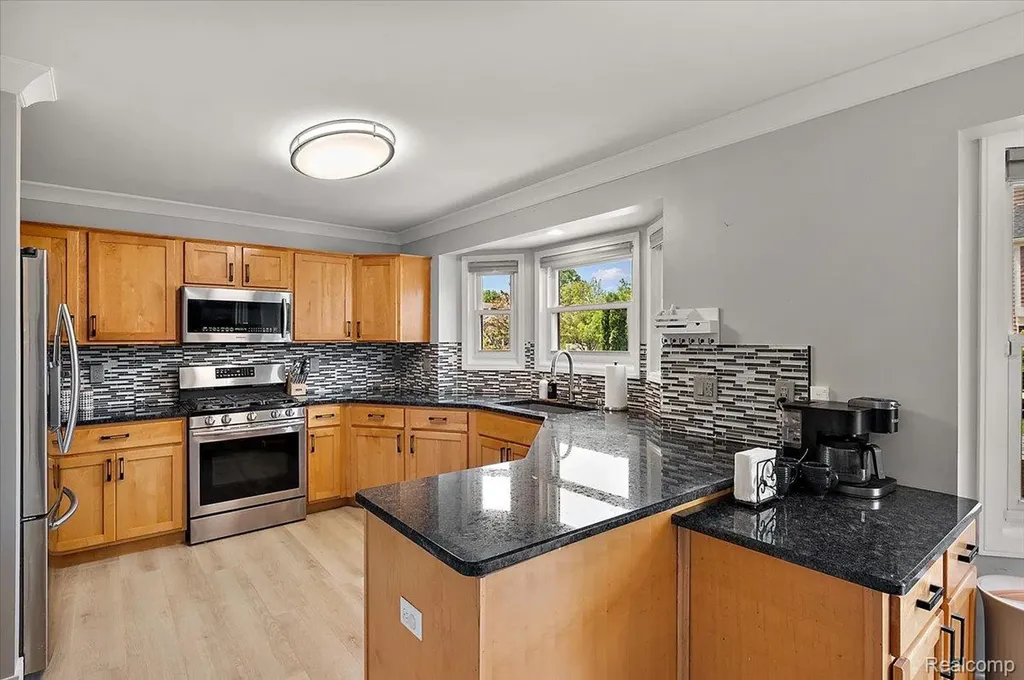 48037 Lafayette Drive Macomb Township MI 48044