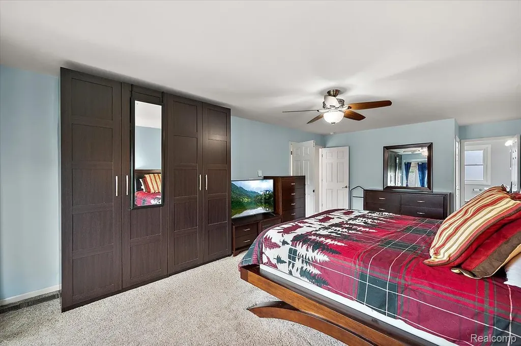 48037 Lafayette Drive Macomb Township MI 48044