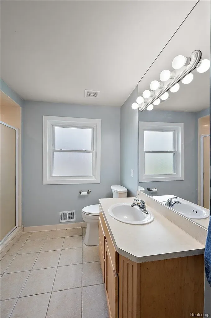 48037 Lafayette Drive Macomb Township MI 48044