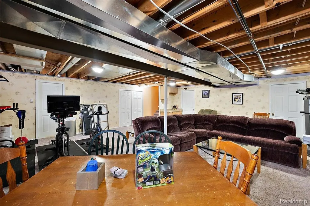 48037 Lafayette Drive Macomb Township MI 48044