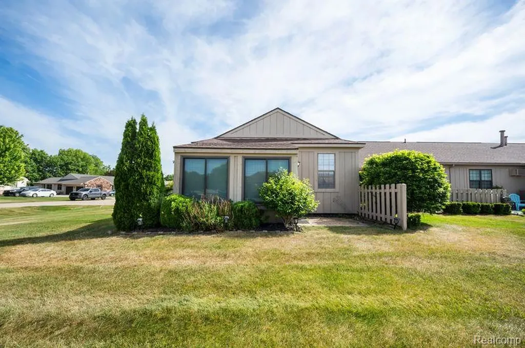 11830 Shenandoah Drive Green Oak Township MI 48178