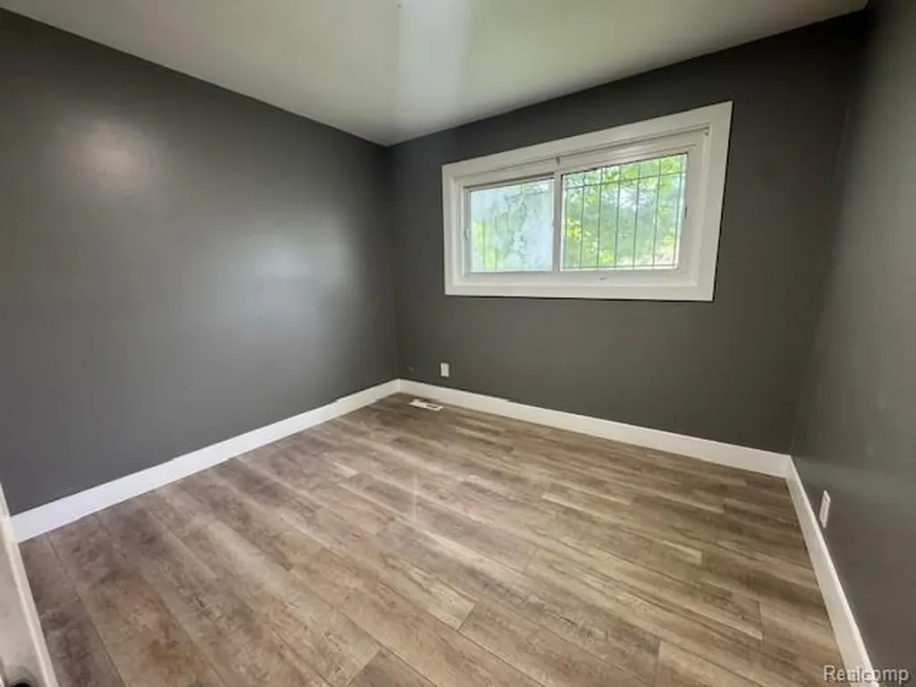 1622 W Home Avenue Flint City MI 48504
