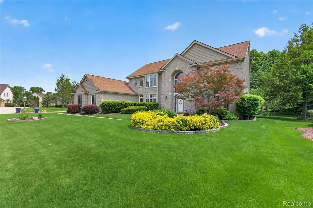 7340 Briargate Drive Canton Charter Township MI 48187