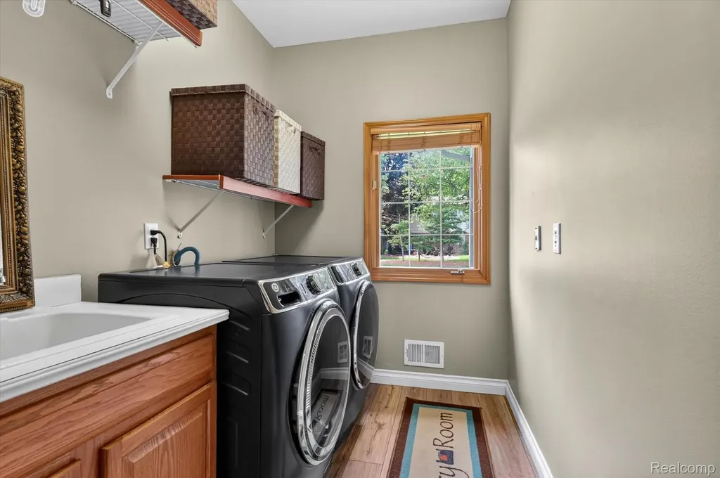 7340 Briargate Drive Canton Charter Township MI 48187