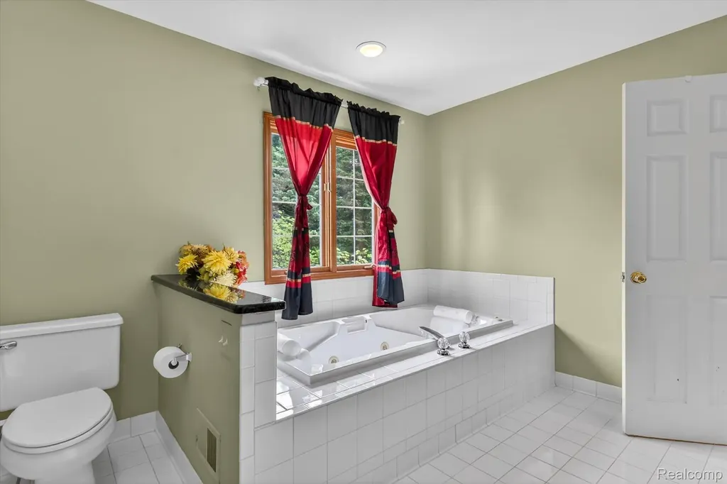 7340 Briargate Drive Canton Charter Township MI 48187