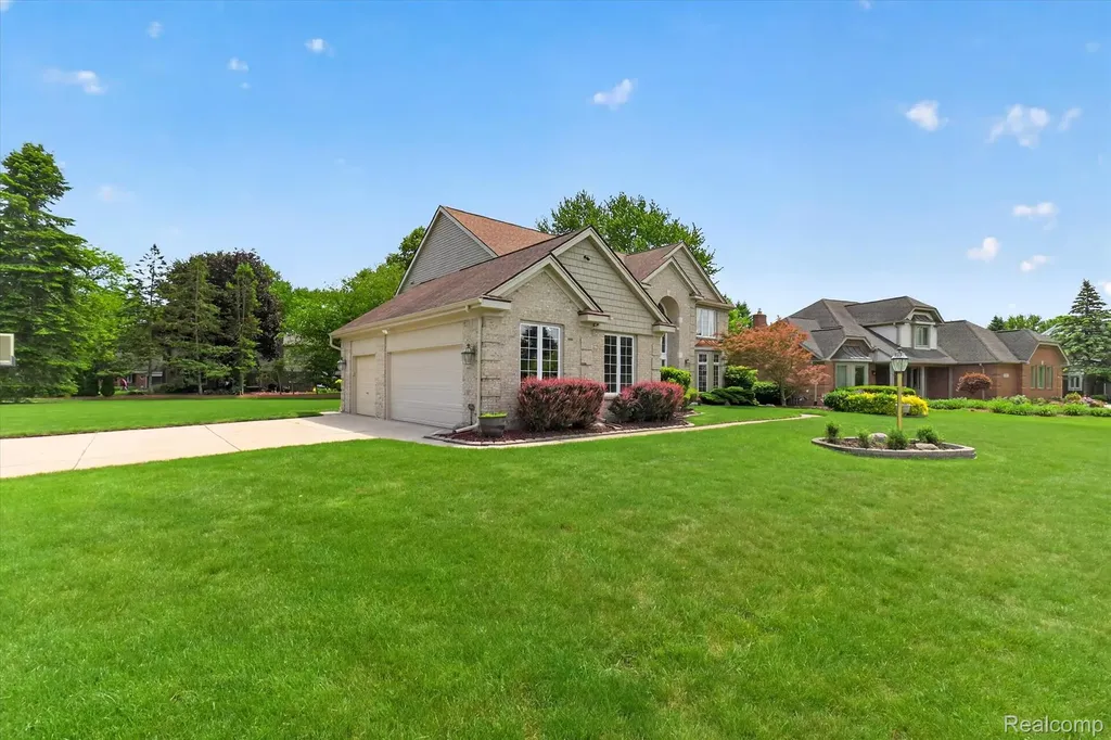 7340 Briargate Drive Canton Charter Township MI 48187