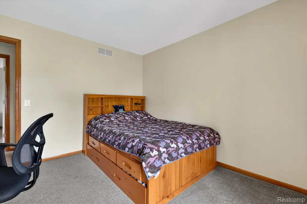 7340 Briargate Drive Canton Charter Township MI 48187